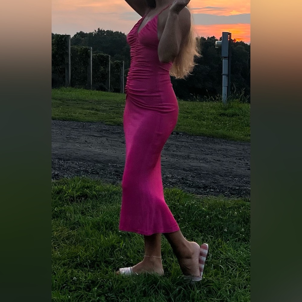 Elm Dress in Raspberry Pink
MISHA
